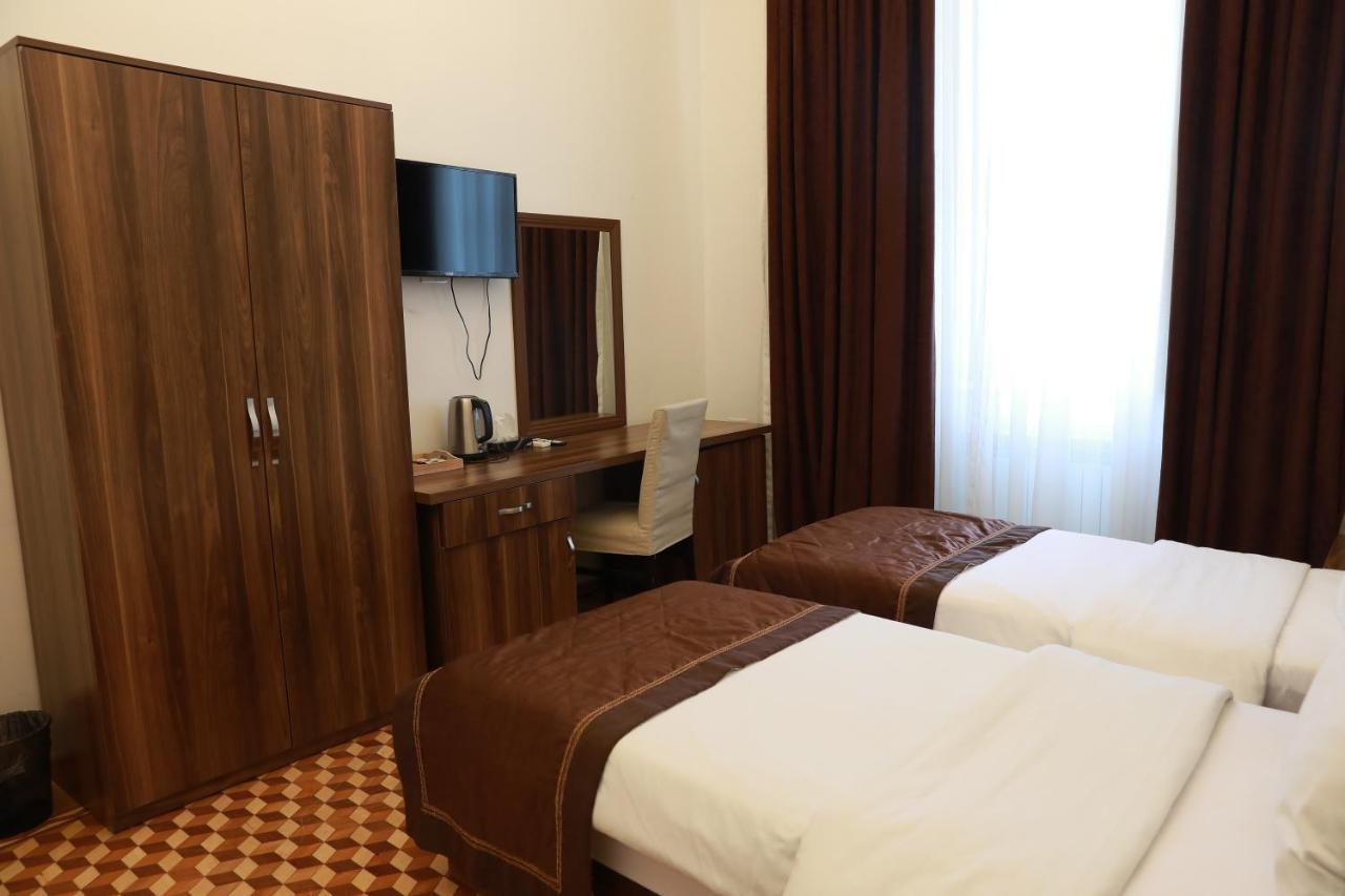 Malakan Hotel Bakü Dış mekan fotoğraf